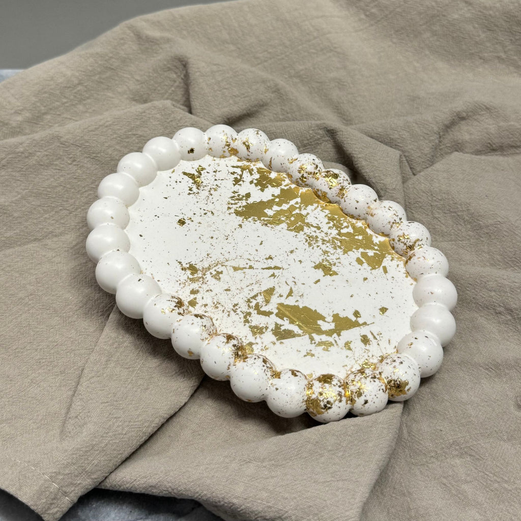 Dekorativ Bubbel Bricka i Jesmonite – Guld