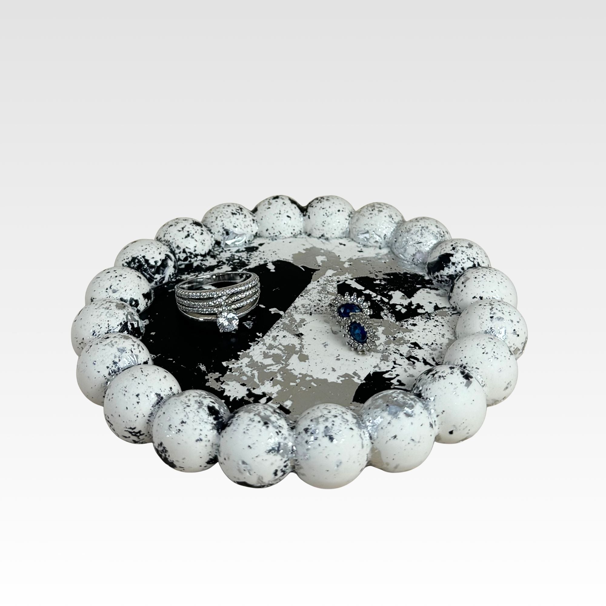 Bubbel fat silver-svart/vit